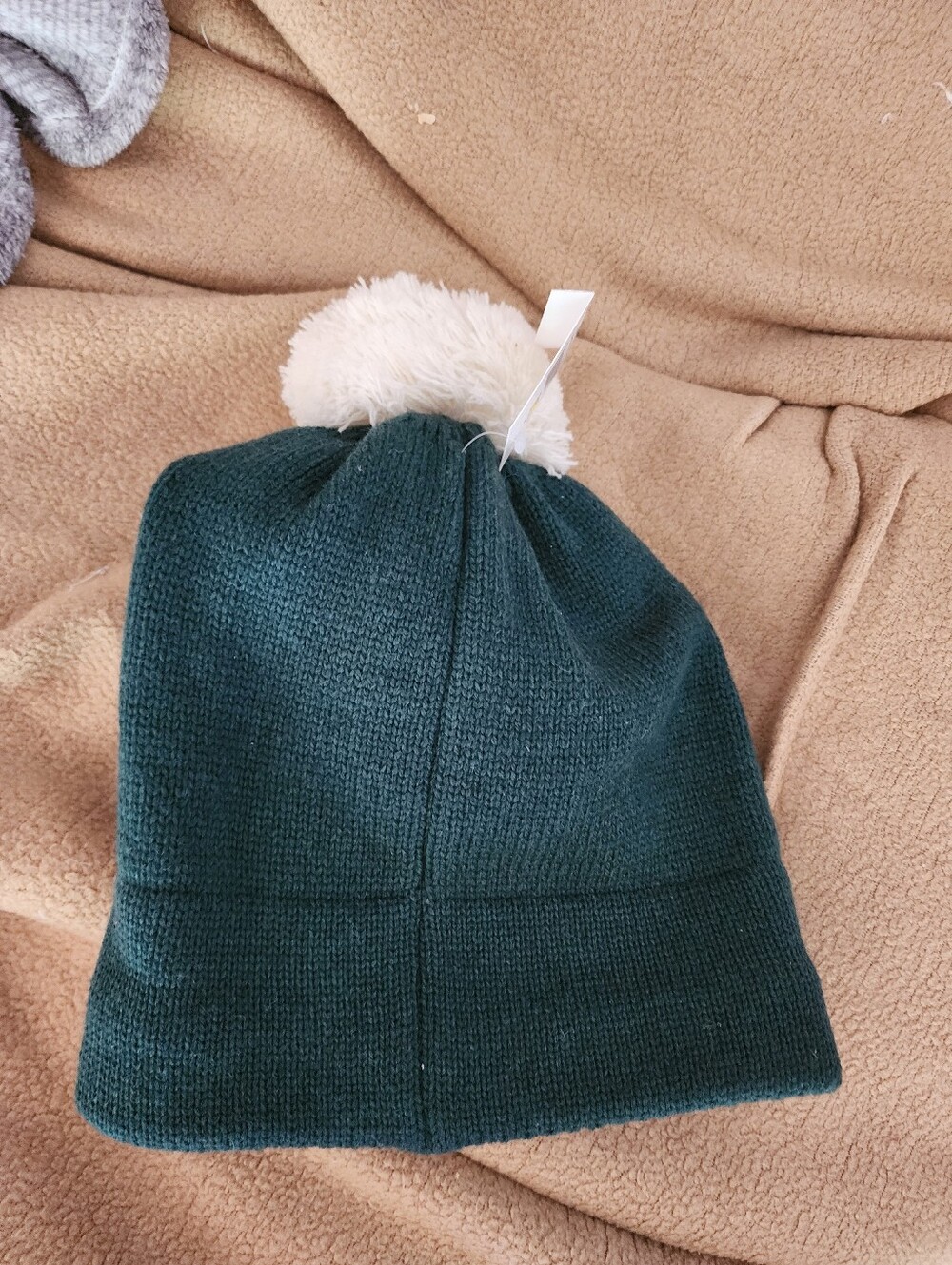 2026 Masters Ladies Fit Beanie Hat Collectible W/ Pom ANGC- NWT - Picture 7 of 7